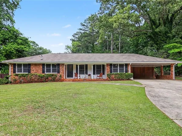 3122 Wanda Woods Dr, Atlanta, GA 30340