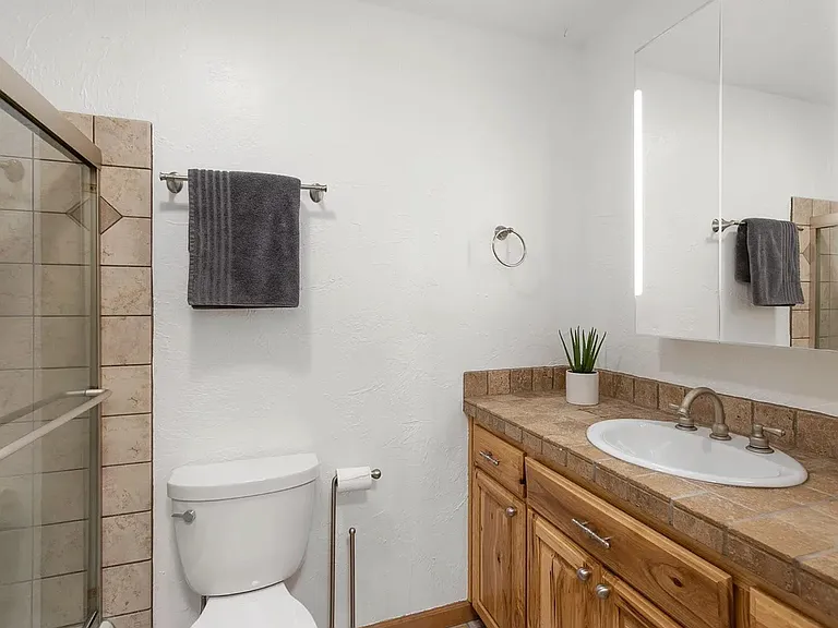 4915 NW 186th Ave — Photo 21