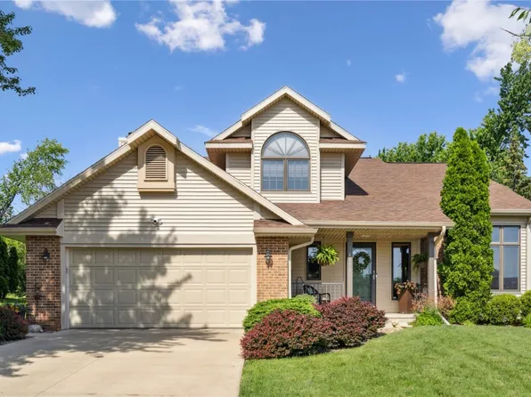 4111 Sally Dr NE, Cedar Rapids, IA 52402