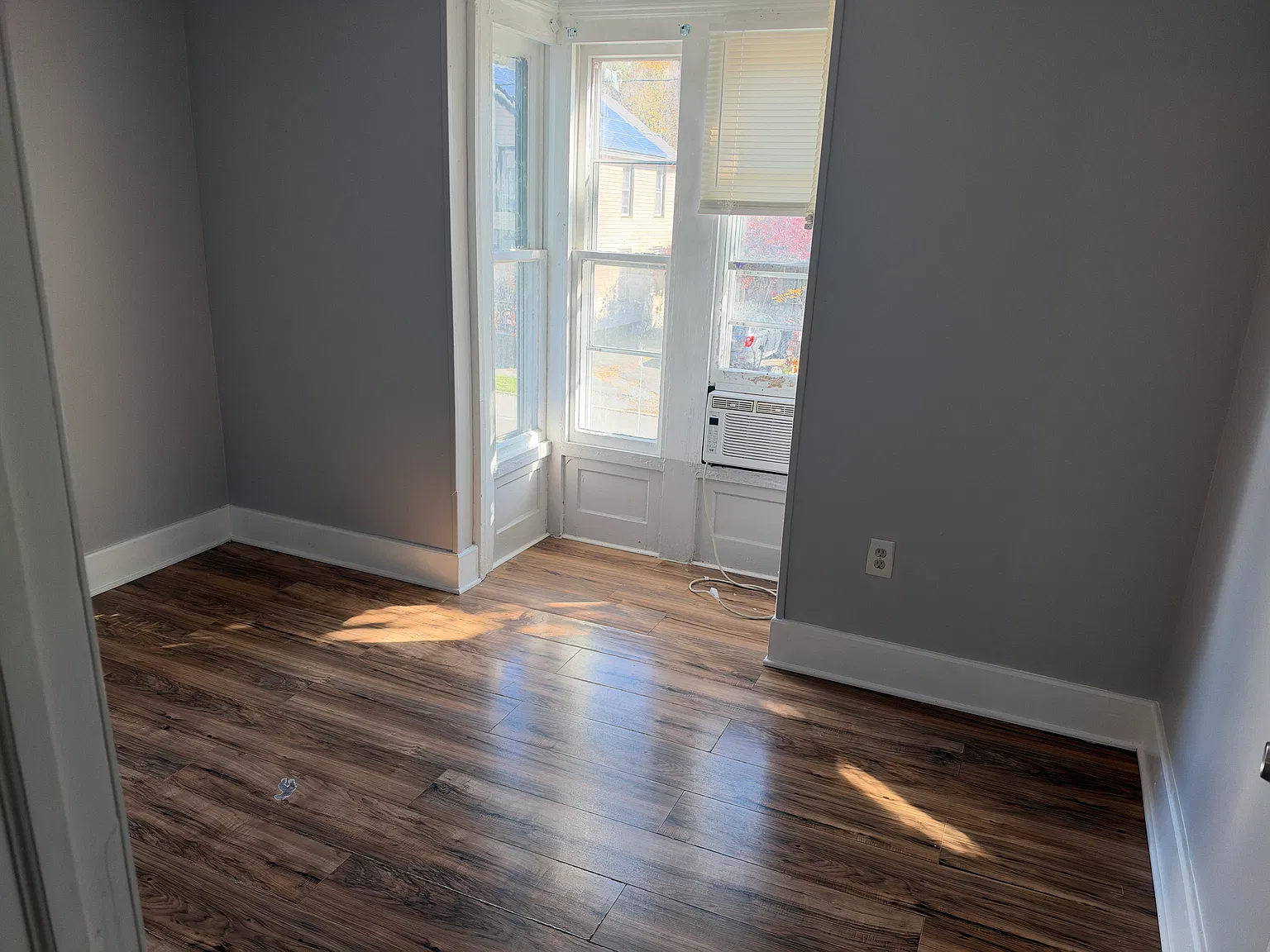 2 bed, $1,300 — Photo 1