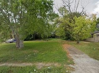 5710 Lyndhurst Dr, Houston, TX 77033