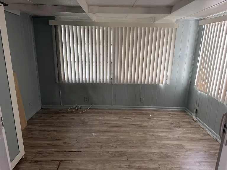5504 Lagoon Dr — Photo 6