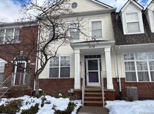 4114 Paradise Trl, Oxford, MI 48371