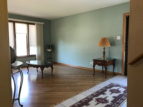 3rd image of 16121 Lockwood Ave