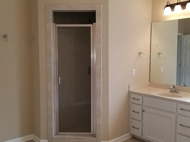107 Hall Hill Ct — Photo 10