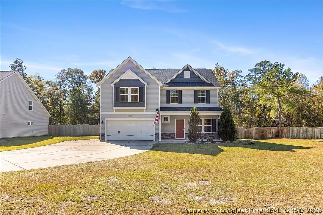 4 bed, 2.5 bath, 2309 sqft, $2,200 — Photo 1