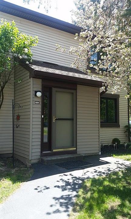 1st image of 604 Charlesgate Cir