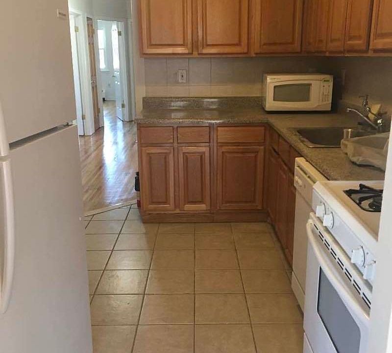 1st image of 3404 30th Ave #3