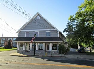 417 Main St, Islip, NY 11751