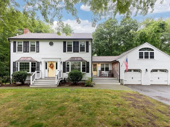 18 Dinahs Way, Wareham, MA 02571