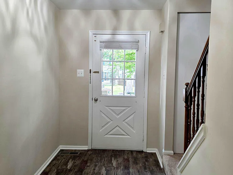 17325 Sandy Knoll Dr — Photo 2