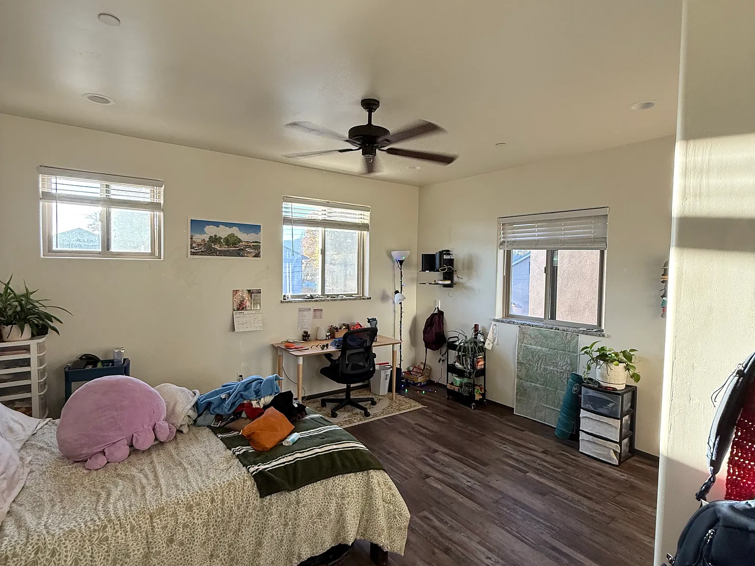 3 bed, 1385 sqft, $950 — Photo 3