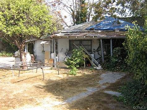 2nd image of 2738 Humbert Ave