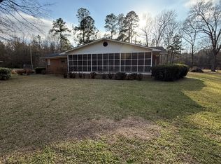 530 E Church St, Sandersville, GA 31082