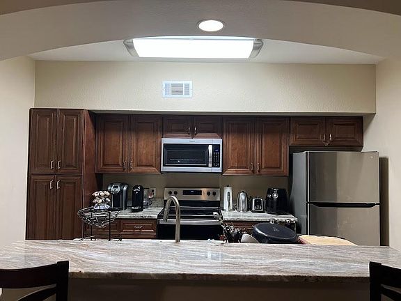 4th image of 7935 Preserve Cir APT 412