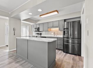 813 Ardis Dr, Fort Wayne, IN 46819