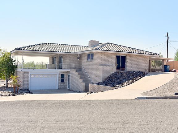 2nd image of 2555 Castaway Dr