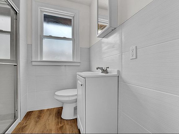 4th image of 8436 Burns Ave #2