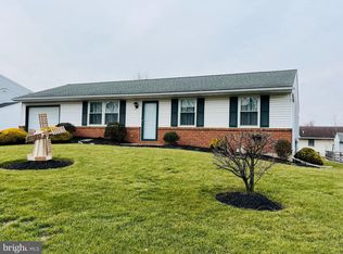 21 Hayloft Rd, Denver, PA 17517