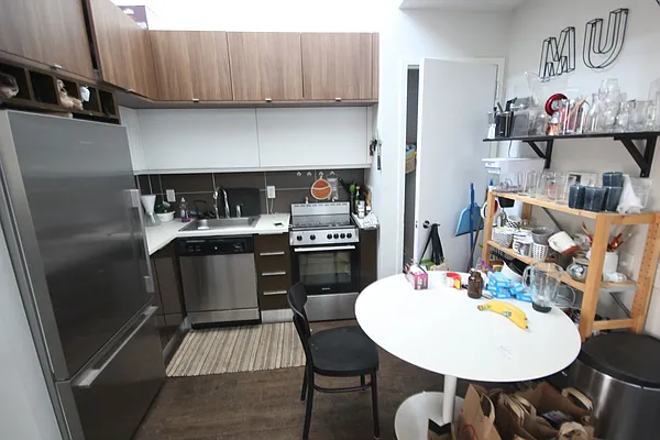 Rented by Nooklyn NYC LLC | media 56