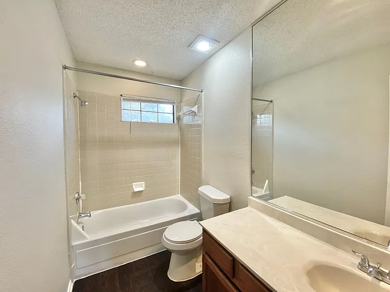 2202 Prairie Creek Trl — Photo 24