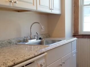 21 King St APT 2, Worcester, MA 01610