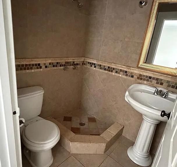 7305 Kester Ave — Photo 7