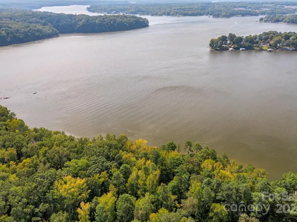 1007 Kingbird Ln #12, Clover, SC 29710