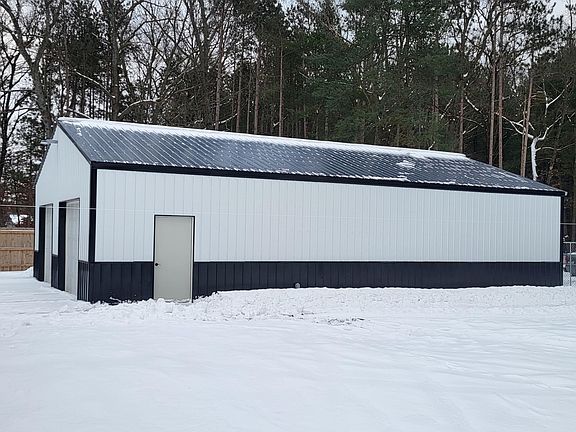 3rd image of 4595 E Laketon Ave