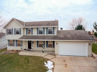 2831 Sandra Ln, Waukesha, WI 53188