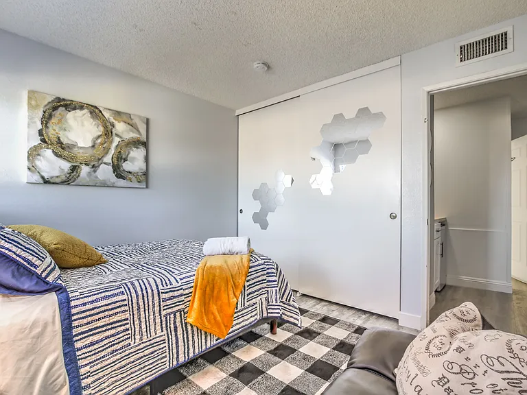 6581 Shelter Ln — Photo 23