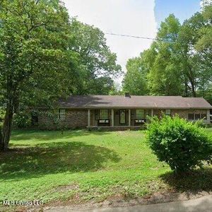 1907 Oak Ln, Corinth, MS, 38834