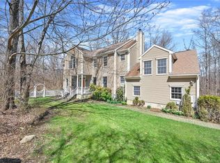7 Weldon Woods Rd, New Fairfield, CT 06812