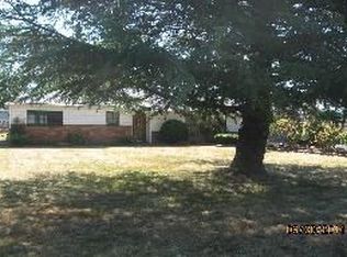 2976 Crater Lake Ave, Medford, OR 97504