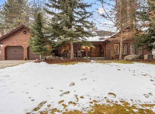 811 E Glencrest Dr, Spokane, WA 99208