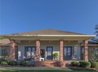 105 Dominos Rdg, Pineville, LA 71360