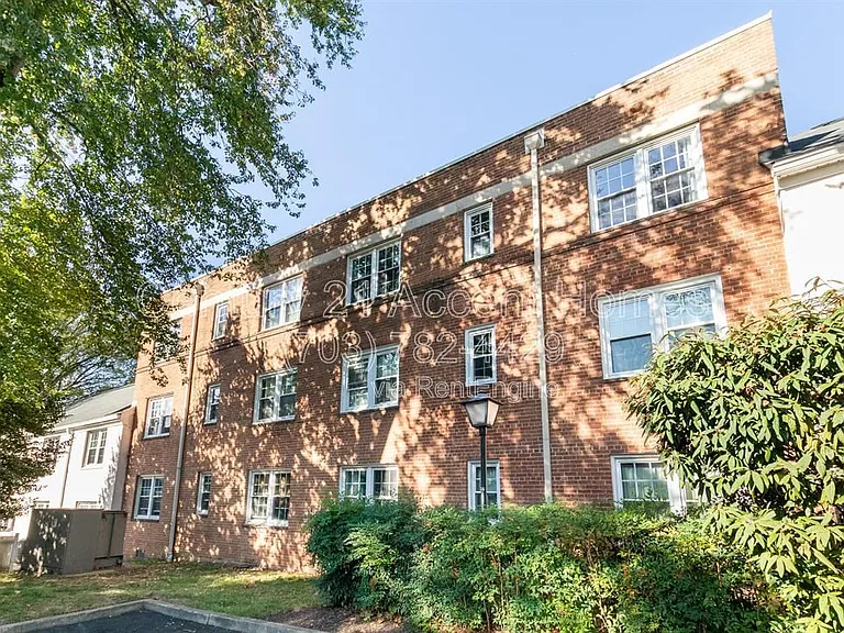 1303 S Walter Reed Dr #201 — Photo 32