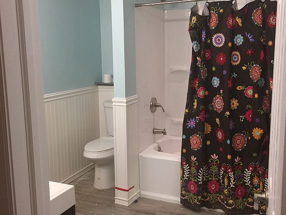 Master bath. 