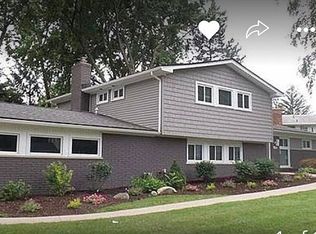 5711 Kingsmill Dr, Bloomfield Hills, MI