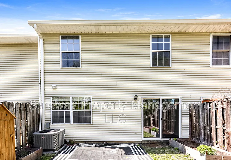 2 Salisbury Ct — Photo 20