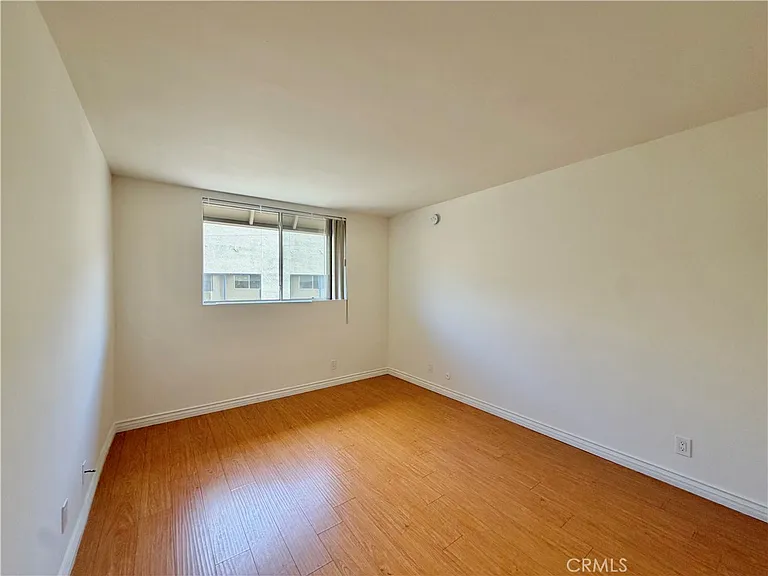 14141 Dickens St — Photo 14
