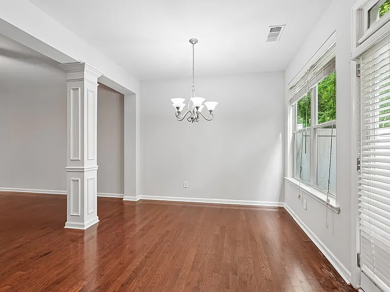 5860 Vinyard Ln — Photo 12