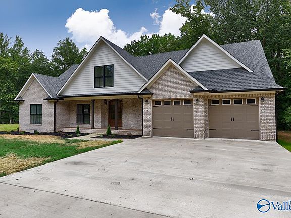 2nd image of 517 Monte Sano Blvd SE
