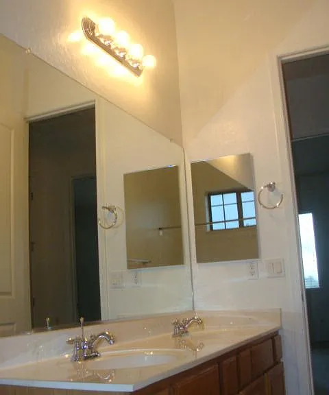 3163 S Porter St — Photo 21
