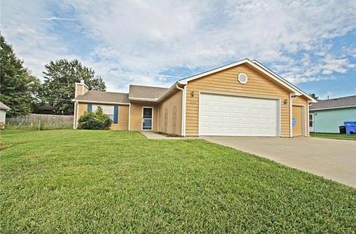 1st image of 1185 Greenwood Park