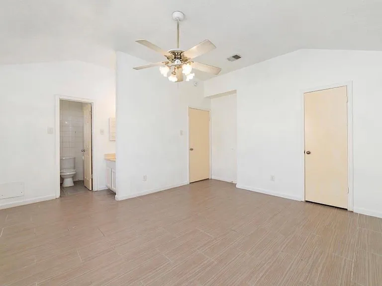 13502 Wells River Dr — Photo 6