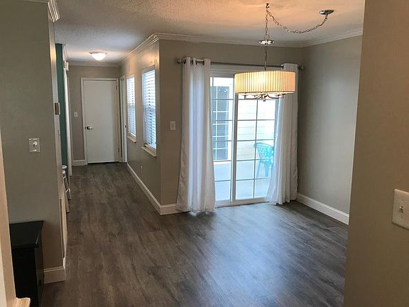 2nd image of 7513 Chatham Cir