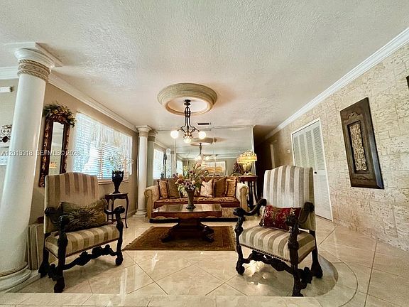 4th image of 2525 SW 107th Ct