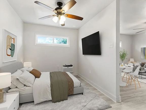 3rd image of 251 Barry Ave APT 10
