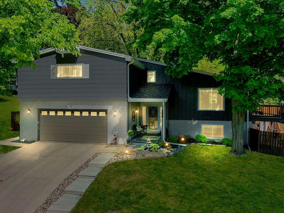 1st image of 393 Bretcoe Dr